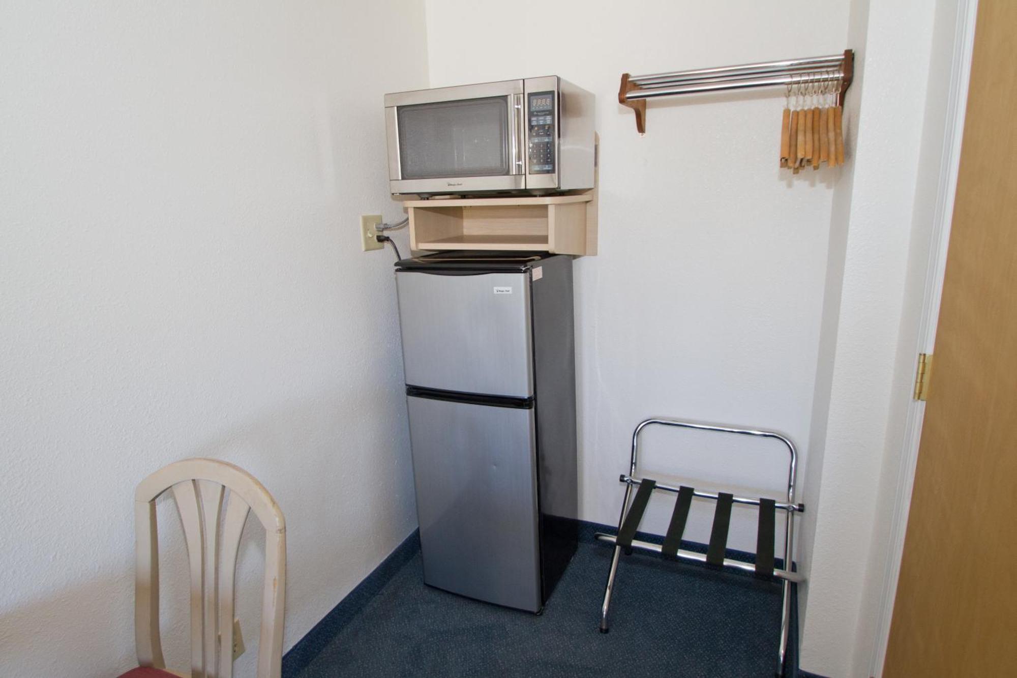 Brooks St. Motor Inn ミズーラ エクステリア 写真